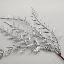 Load image into Gallery viewer, Silver Wreath Decorator Kit